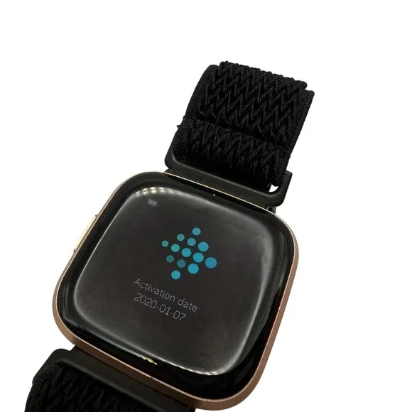 Fitbit Versa Smartwatch Rose Gold Aluminum Black Woven Band + Charger - Picture 11 of 12